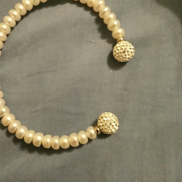 Beautiful pearl bracelet! - Picture 3 of 3